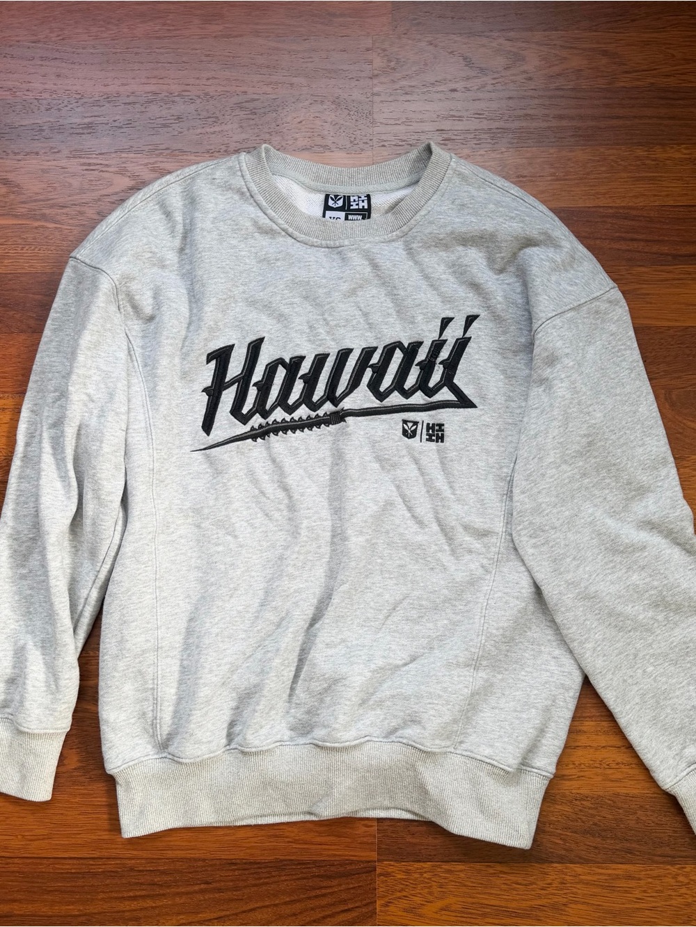 Grey Hawaii Graphic Crewneck Sweatshirt